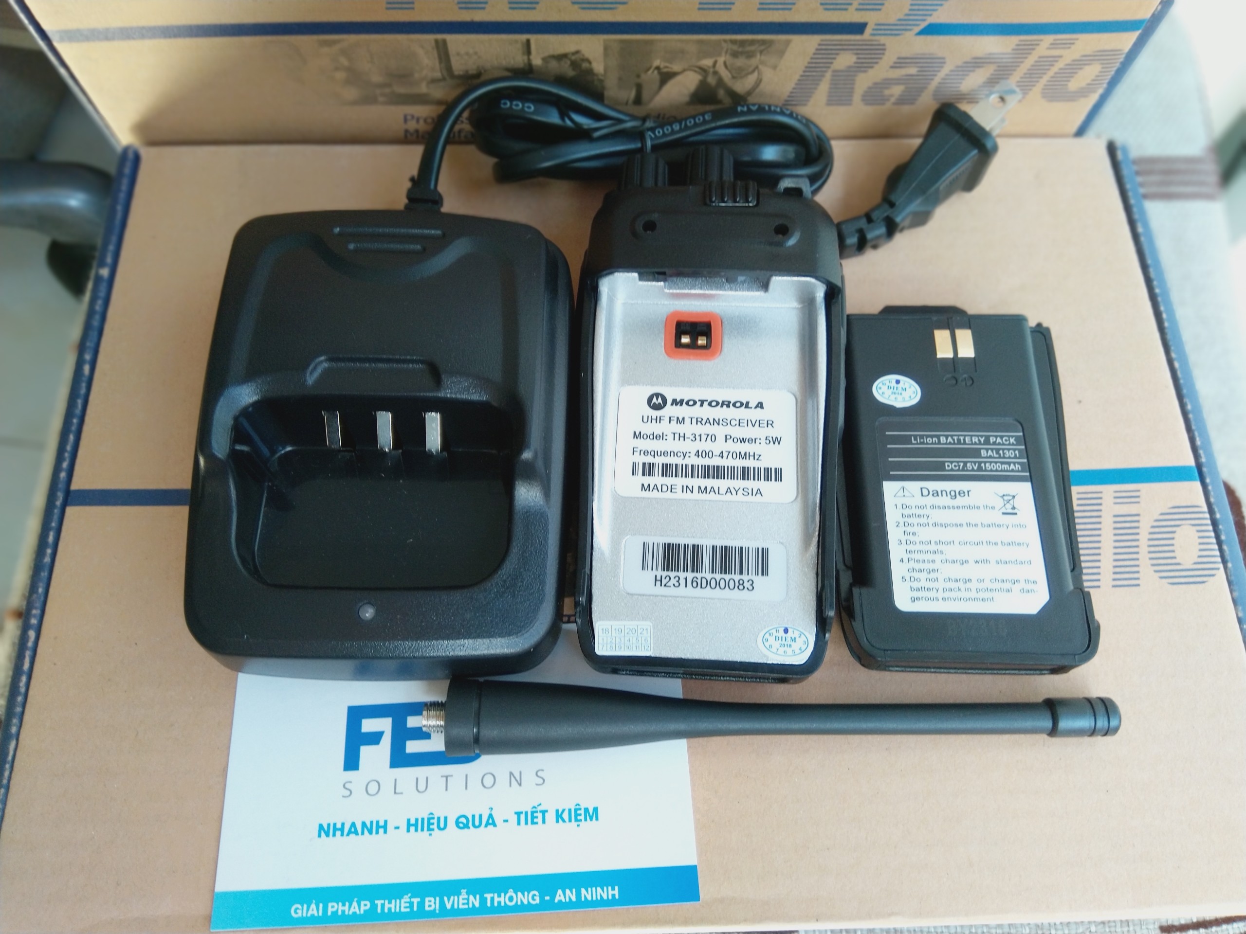 bộ đàm motorola th 3170